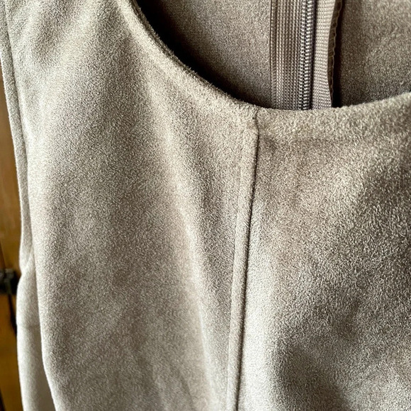 Very J women’s faux suede mini dress SZ small beige - Picture 5 of 9